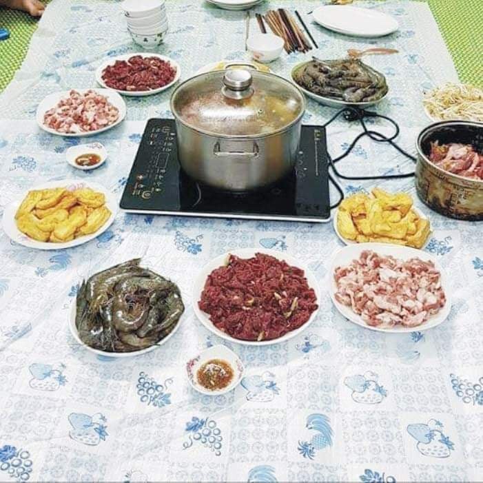 [BÁN LẺ ] Khăn Trải Bàn Dùng 1 Lần Loại Lớn, Khăn Du Lịch Picnic Trải Cỏ Size To Chống Thấm 120cmx150cm