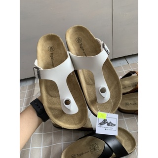 DÉP ĐẾ TRẤU XỎ NGÓN