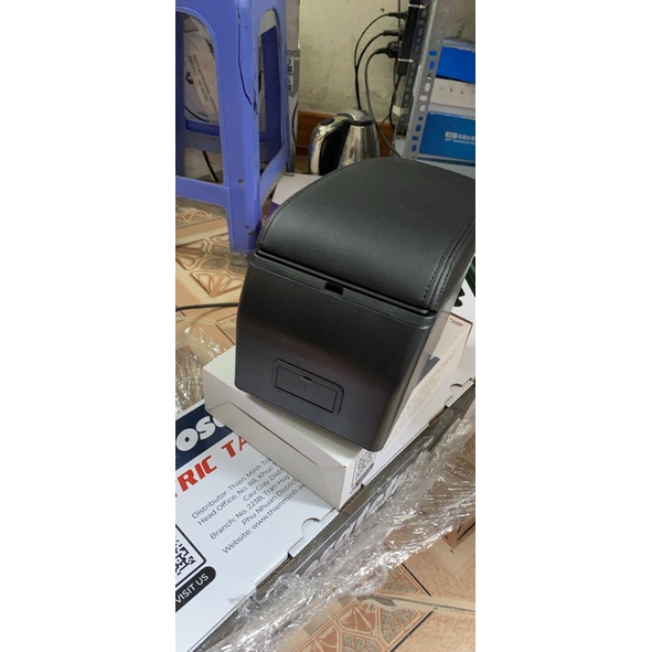 Bệ tỳ tay Nissan Almera cao cấp