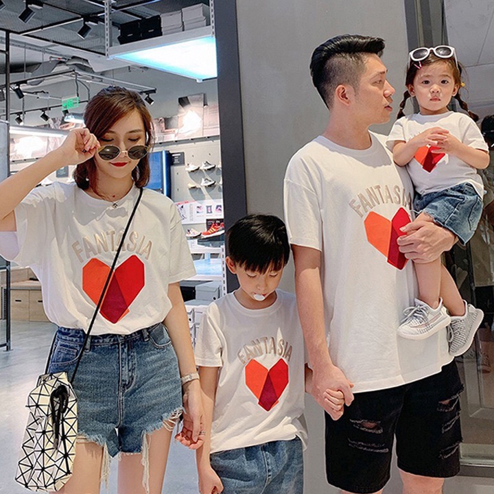 Áo Thun Đồng Phục Gia Đình In Họa Tiết Chữ FANTASIA Màu Trắng DLX