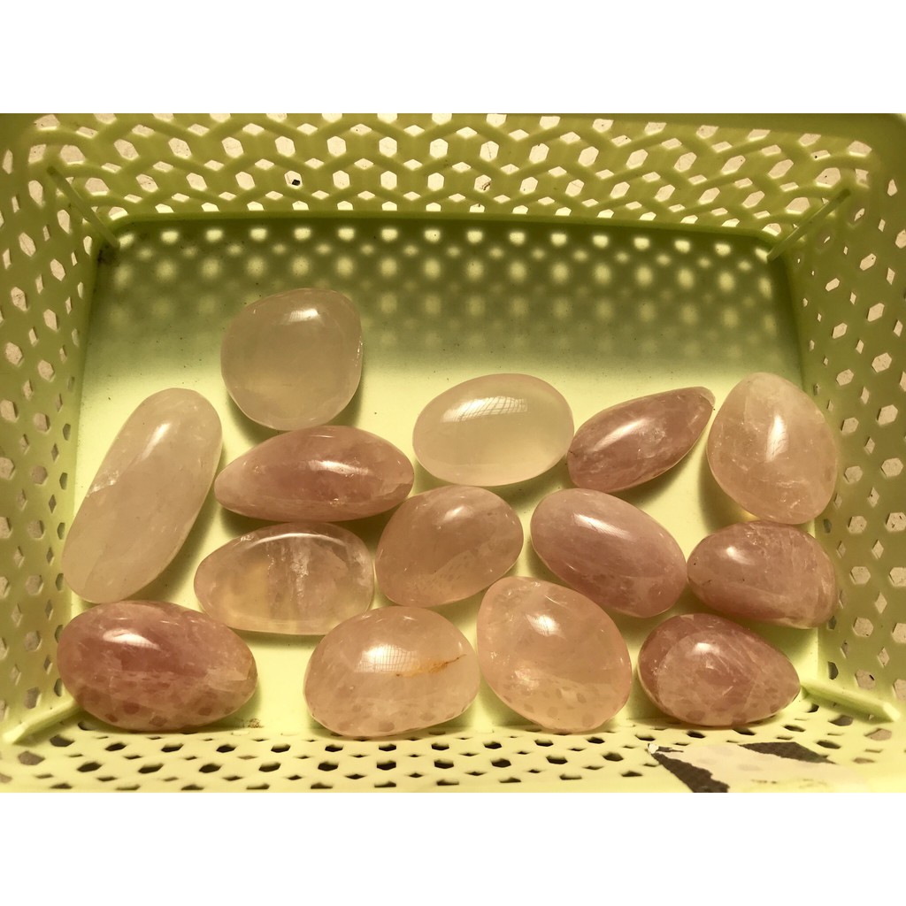 Đá thach anh hồng tự nhiên dạng viên nhiều size, đá thanh tẩy, sưu tầm, trang trí | BigBuy360 - bigbuy360.vn