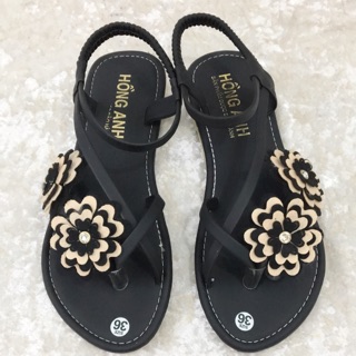🆘🆘🆘 Sandal dây chéo  xỏ ngón hoa siêu rẻ 🎀🎀 💰💰70k 👍🏻 🛵