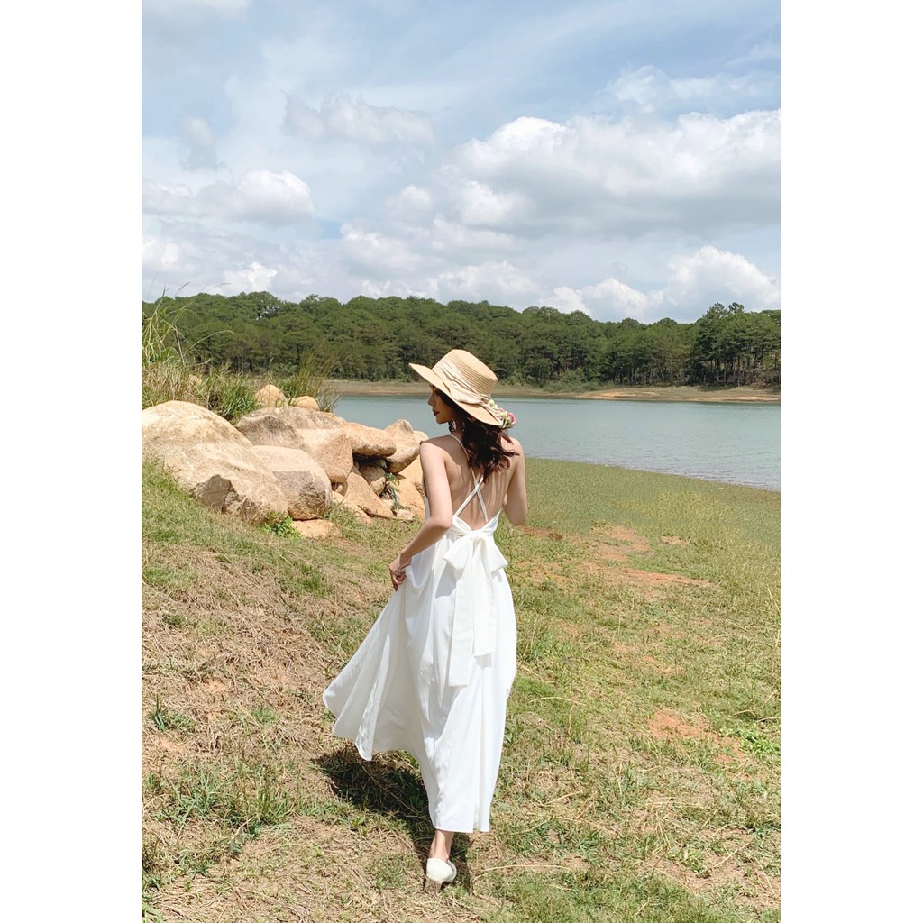 TIIN STORE Váy trắng 2 dây đan chéo nơ lưng by Tiin