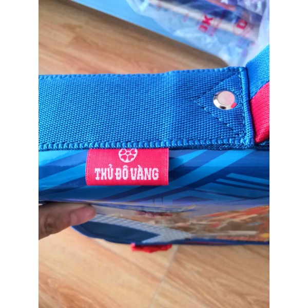 Cặp sách học sinh chống gù