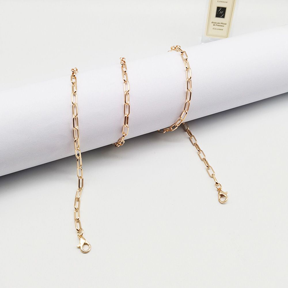 Dây Chuỗi Hạt Màu Đen Gắn Mắt Kính Chống Trượt Bằng Kim Loại