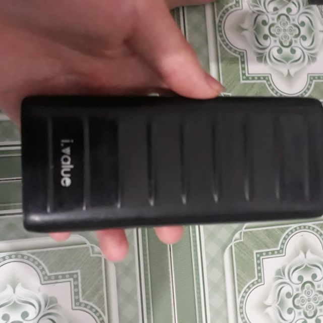 Sạc dự phòng i.valu chính hãng 10000mah . hàng trưng bày  của fpt , hàng đã test dung lượng