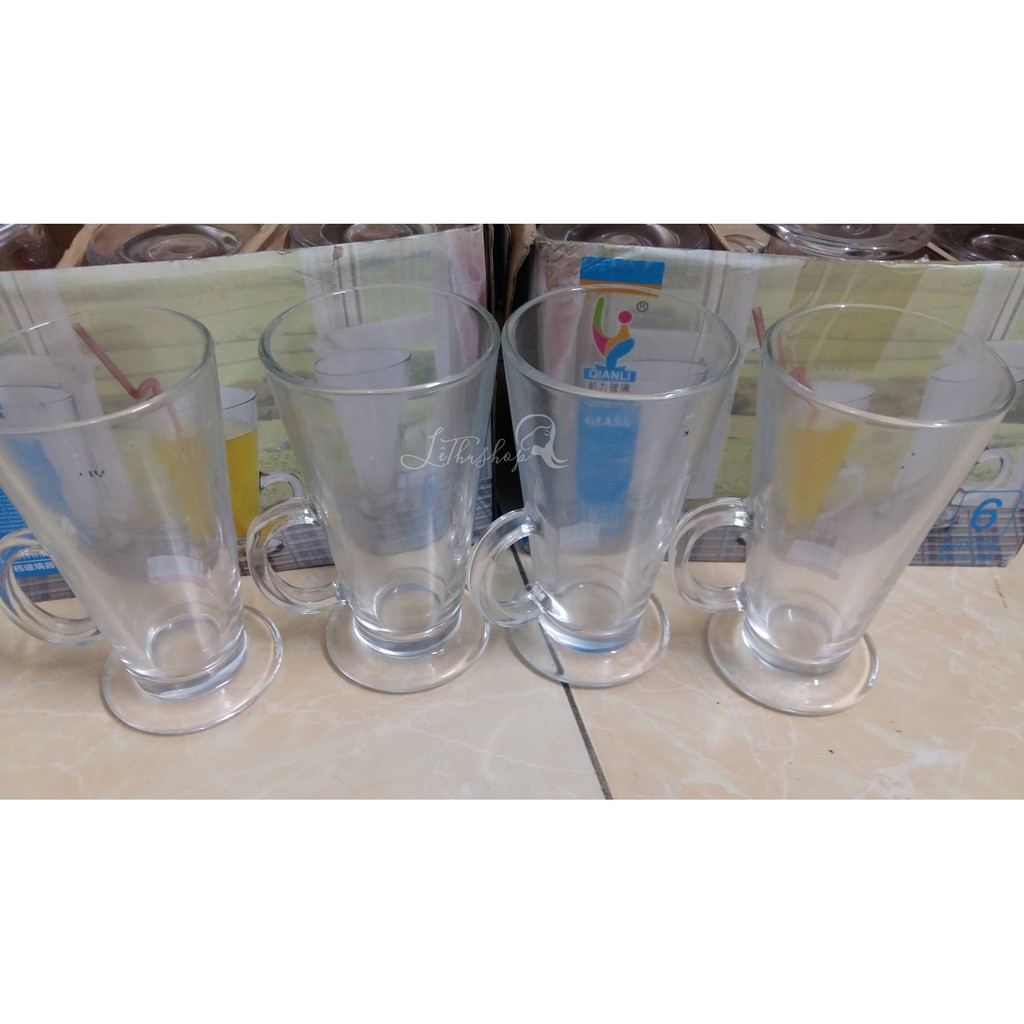 Cốc sinh tố có quai