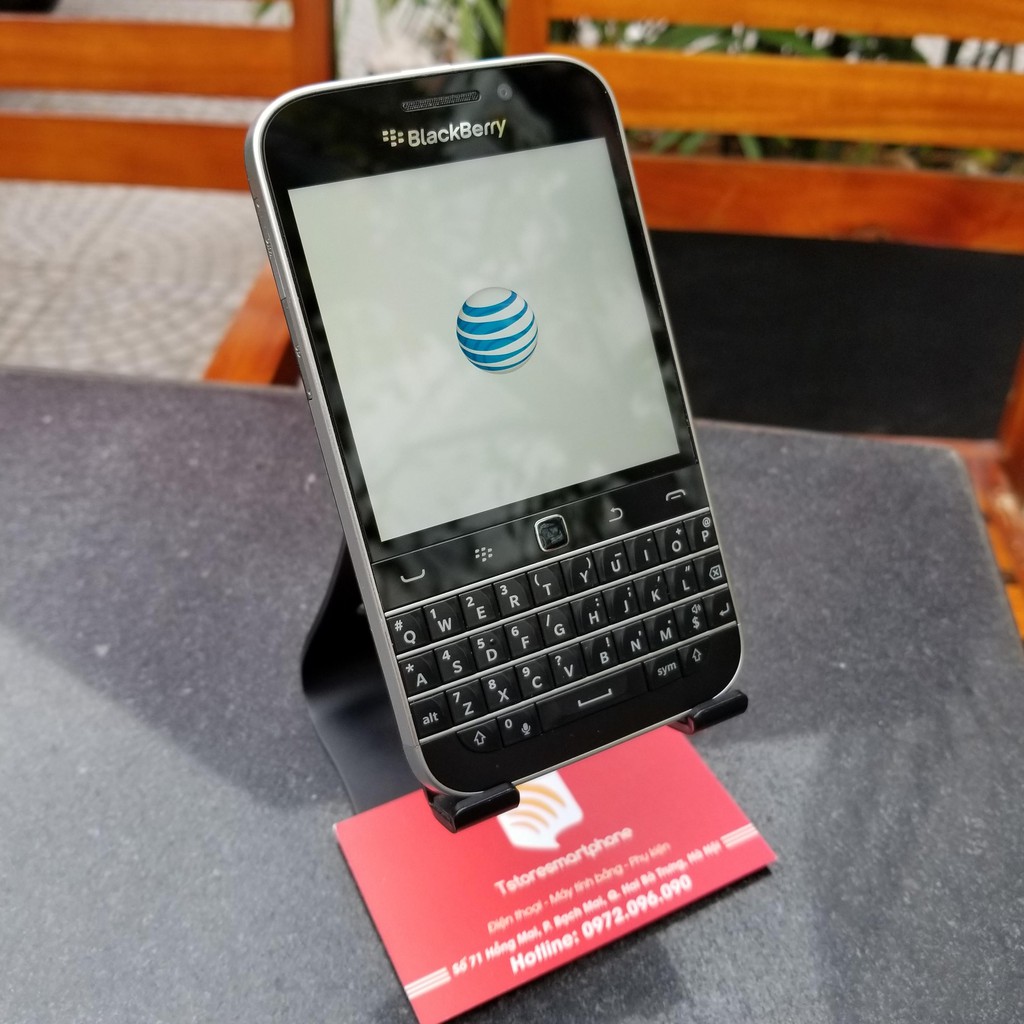 Điện thoại Blackberry Classic Q20 RAM 2GB Đẳng Cấp Doanh Nhân xách tay Mỹ | BigBuy360 - bigbuy360.vn
