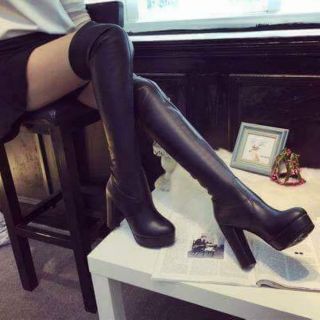 Giày boot cm fb Đặng Viên Trang mã 115
