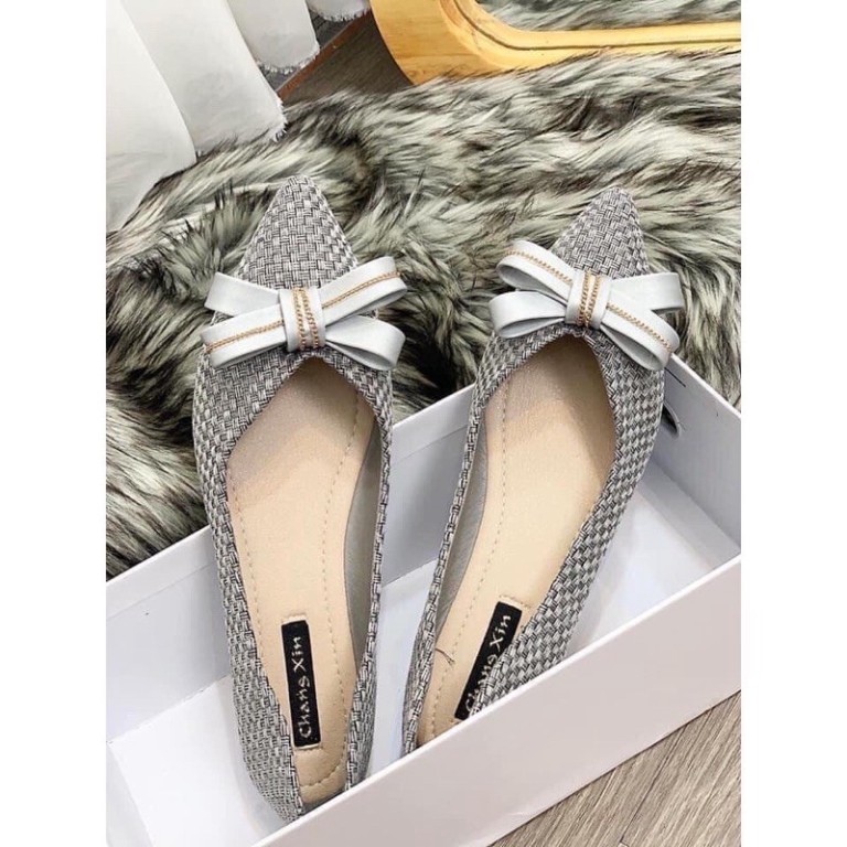 Dép Nữ Đế Bệt Mẫu Mã Tươi Trẻ Siêu Tiện Lợi Có 2 Màu Cam Và Đen Size 35 - 39