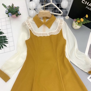 Váy nhung tăm cổ đức
