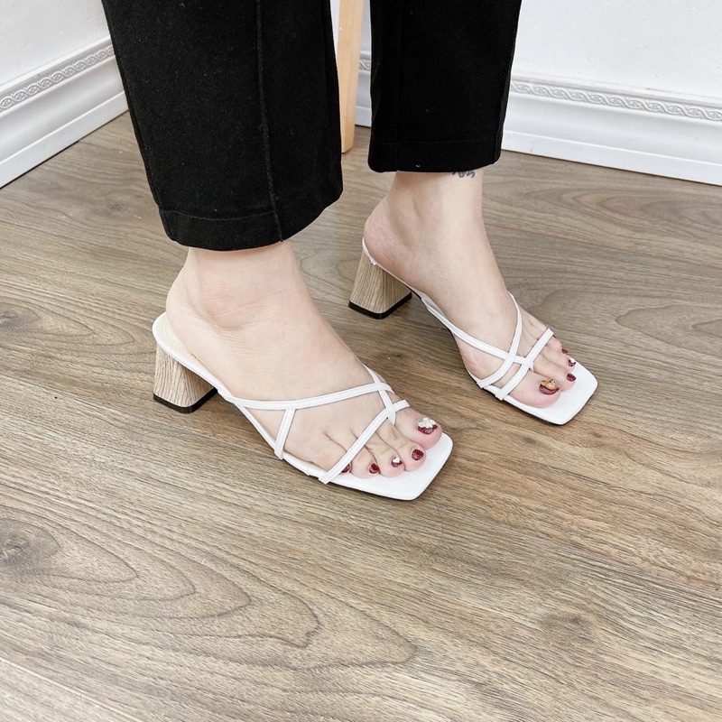 DÉP XỎ NGÓN GÓT VUÔNG QUAI DÂY DA