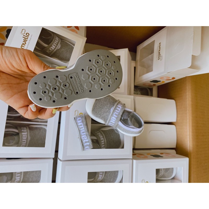 Giày tập đi cho bé cưng Flat new grey