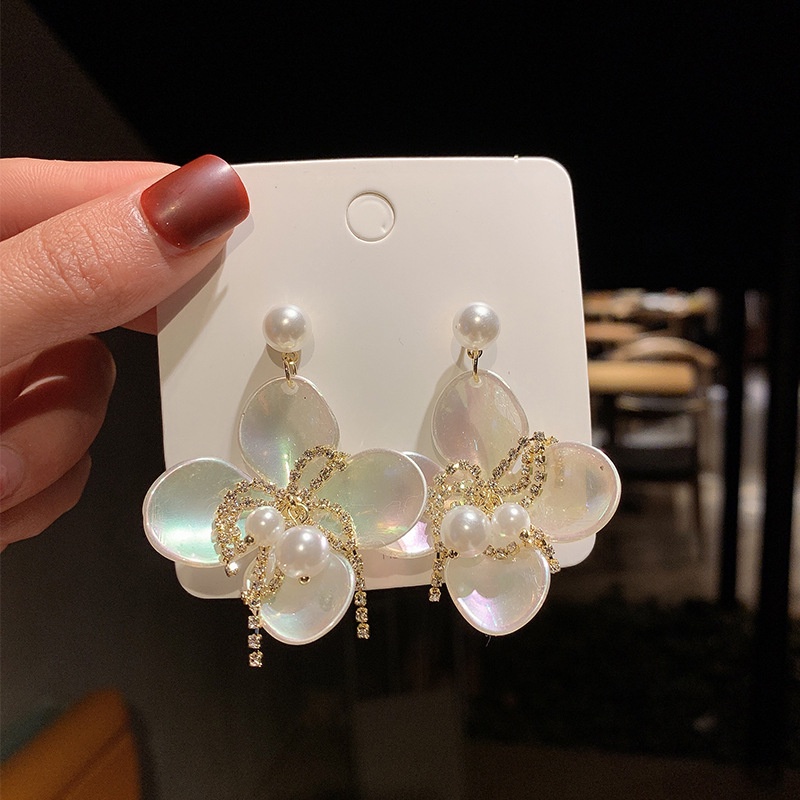 Bông Tai Hình Hoa Đính Ngọc Trai Thiết Kế Mới Thời Trang Theo Phong Cách Âu Mỹ