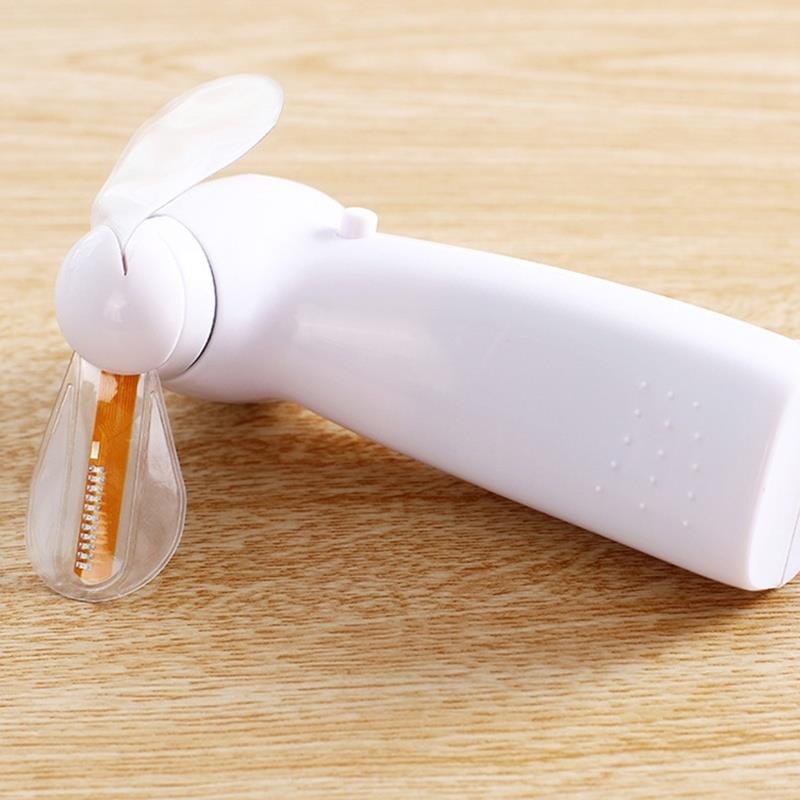 Quạt Mini Cầm Tay Có Đèn LED Nhiều Màu Sắc Sử Dụng Pin Kèm Dây Đeo Chữ I Love U