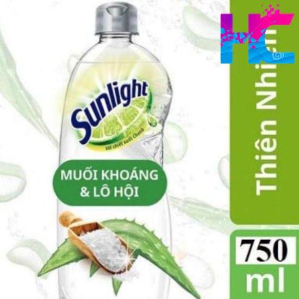 Nước rửa chén Sunlight Extra thiên nhiên muối khoáng và lô hội chai 725ml - Tặng kèm miếng cọ rửa SUM