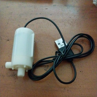 (CD USB) Máy bơm nước mini DC 3v-5v đen/trắng (bơm chìm) có đầu usb