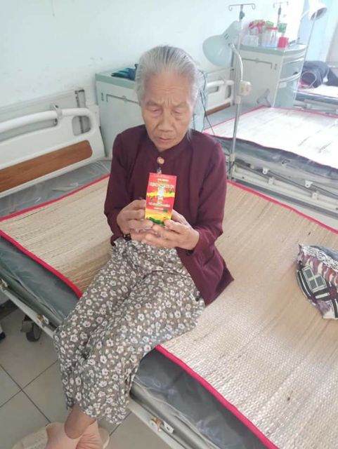 Cao Ho Lá Thường Xuân Tỏi Đen Chanh Đào