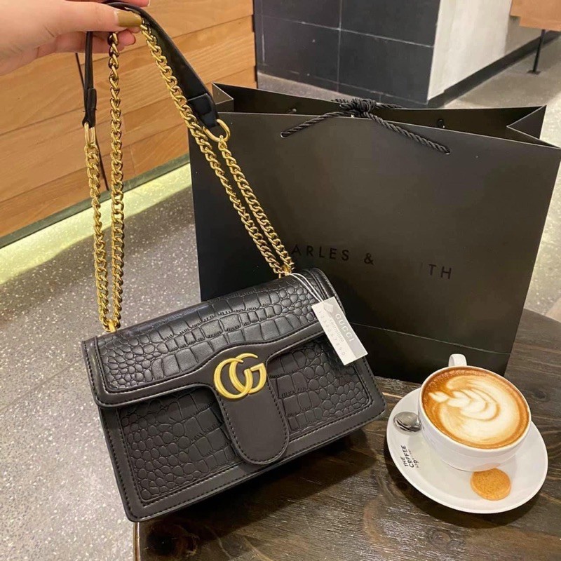 Túi Đeo Chéo Đeo Vai Nữ Da Rắn Logo Vàng 2 Ngăn Mẫu Mới