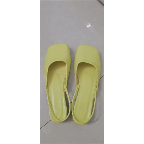 Giày hở gót đế 2cm , chất da , phù hợp cho xuân hè . 3 màu : đen / be / vàng