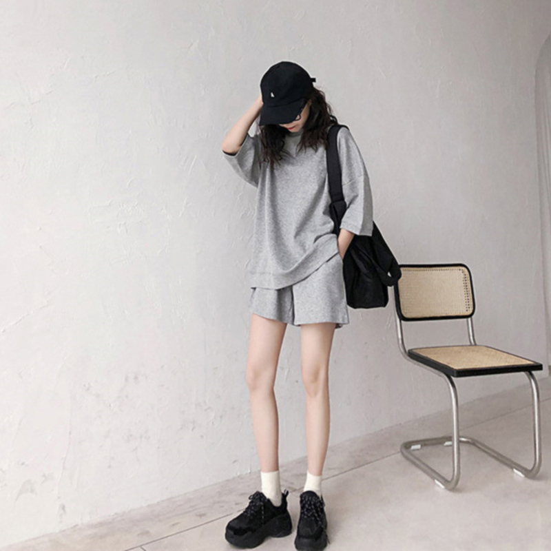 IELGY Set Áo Thun Ngắn Tay + Quần short Lưng Cao Thời Trang Thể Thao Cho Nữ