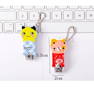 Bấm móng tay hoạt hình