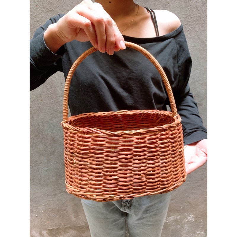 Giỏ cắm hoa bằng mây kiểu túi, size lớn