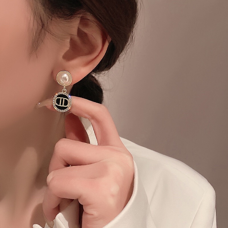 Khuyên tai nữ đính hạt kèm mặt chữ viền đá sang trọng H24