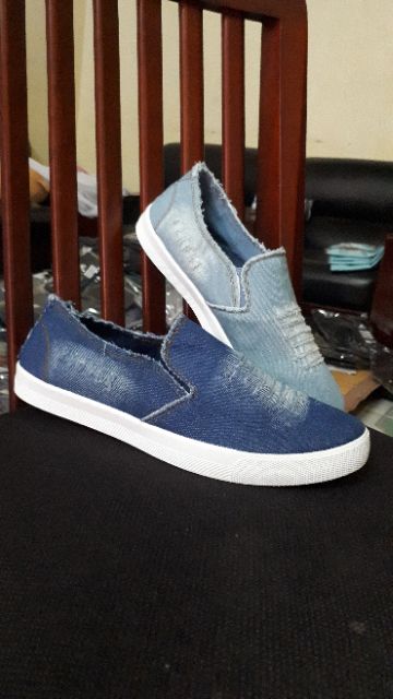 Giày lười vải bò nam trẻ trung cá tính - GIÁ RẺ KỊCH SÀN | BigBuy360 - bigbuy360.vn