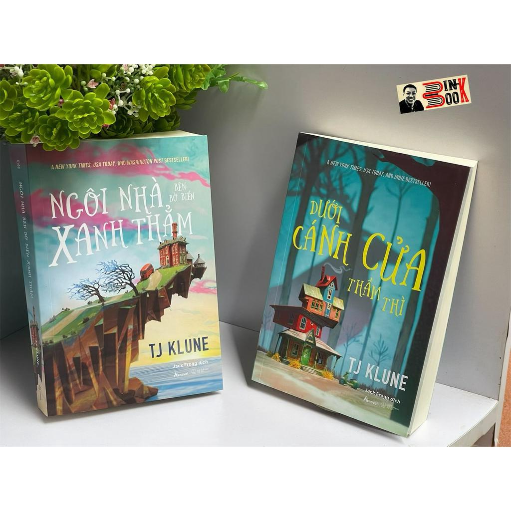 Sách - (Combo tuyển tập TJ.Klune) Ngôi Nhà Bên Bờ Biển Xanh Thẳm và Dưới Cánh Cửa Thầm Thì – Asbooks - AZ Vietnam