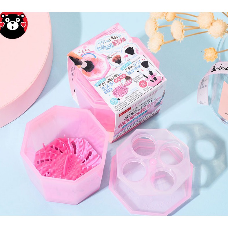 Cốc vệ sinh cọ trang điểm Daiso Nhật Bản