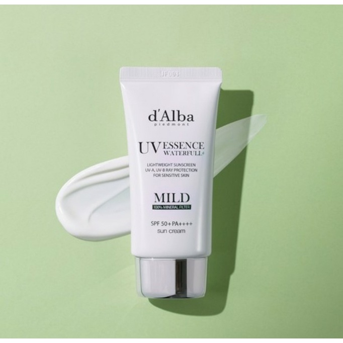 Kem chống nắng D'ALBA UV ESSENCE WATERFULL+