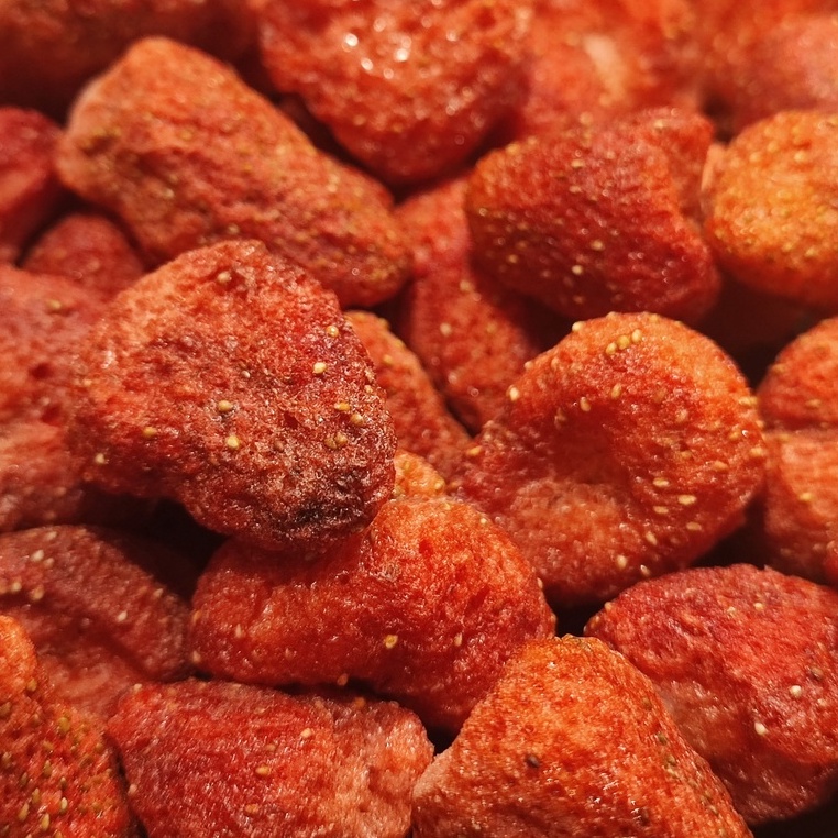 Dâu Tây Sấy Giòn Đặc Biệt LATA's - Đặc sản Đà Lạt