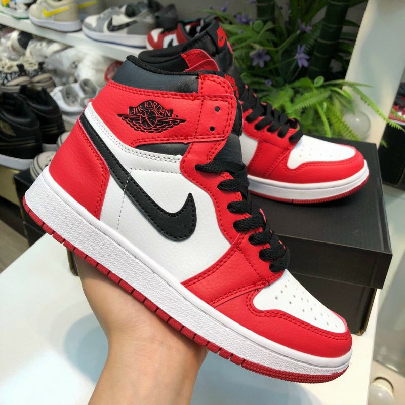 [ Hàng Sẵn + Ảnh Thật ] Giày Thể Thao Sneaker jordan 1 chicago Đen Trắng Cao | BigBuy360 - bigbuy360.vn