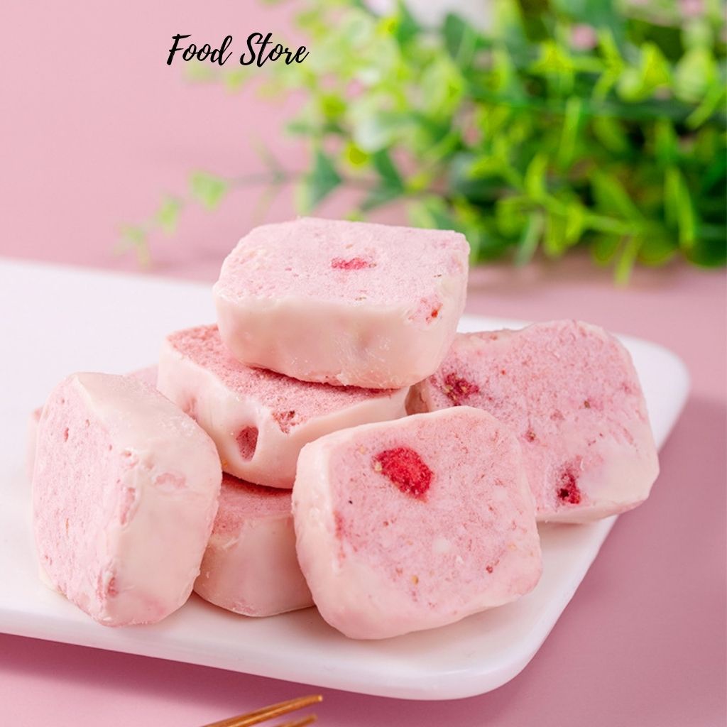 Sữa chua sấy khô vị Dâu tây thơm ngon nguyên vị gói 45 gram tốt cho sức khỏe