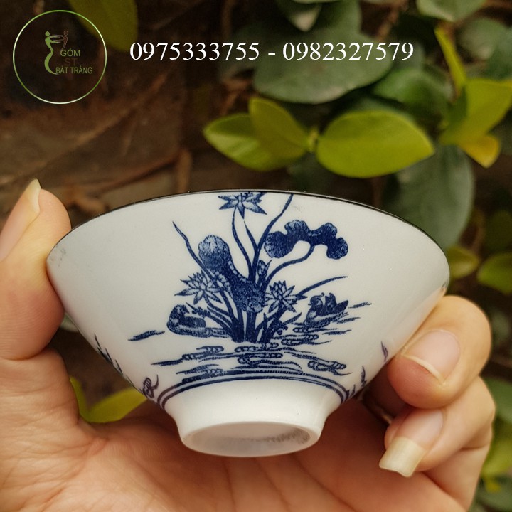 Chén Trà Bằng Gốm Sứ Họa Tiết Hồ Sen