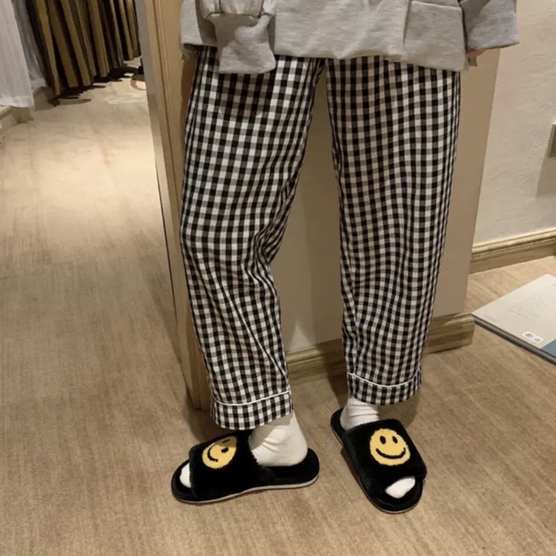 /SẴN/ Dép bông đi trong nhà hình mặt cười cute 😜/ảnh thật 2pic cuối/