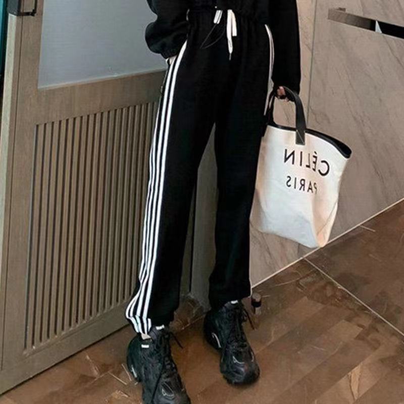 Set đồ thể thao IELGY dáng rộng phong cách Hàn Quốc thời trang dành cho nữ