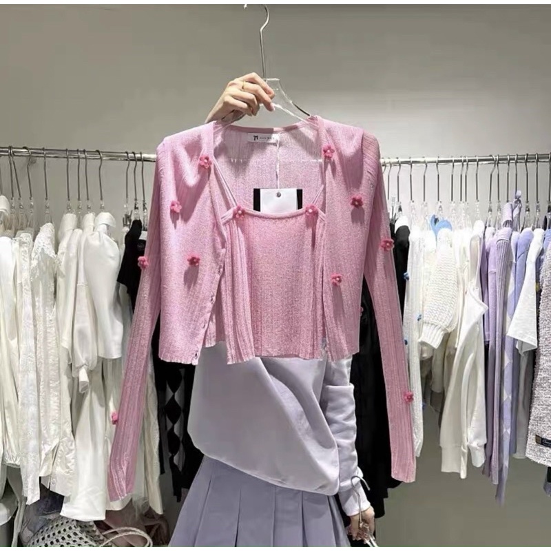 Set áo cặp len hai chi tiết gồm áo hai dây mix cùng cadigan len hoa thêu nổi vintage siêu xinh