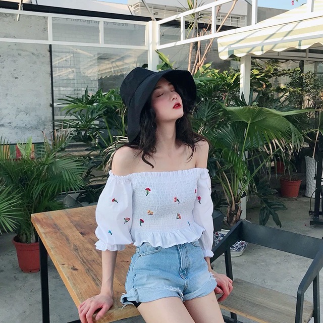 (Hàng sẵn) Áo trễ vai hoa nhí thun ngực mẫu Zara (có ảnh thật) | BigBuy360 - bigbuy360.vn