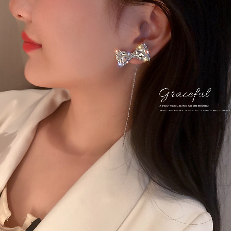 Khuyên Tai Dáng Dài Đính Đá Phối Nơ Tua Rua Lấp Lánh Phong Cách Hàn Quốc Thời Trang