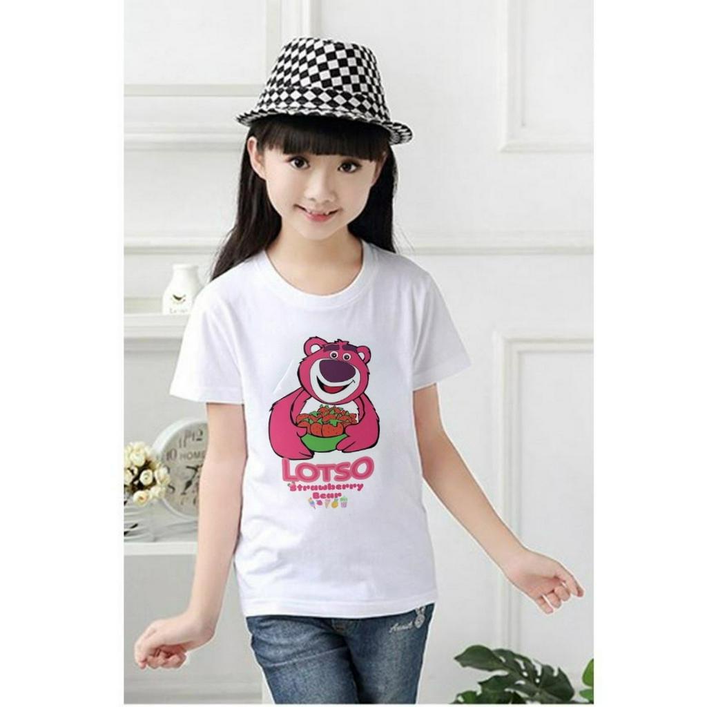 Áo thun trắng cho bé hình gấu bông Lotso strawberry bear, áo phông bé trai bé gái cổ tròn mềm mịn size từ 10 - 60kg