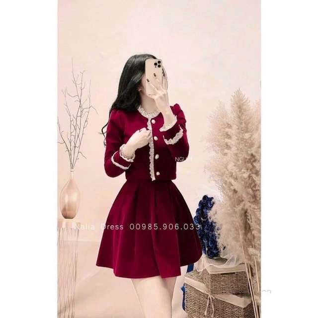 H1- set 2 món nhung , chân váy xoè, áo viền ren nhọn