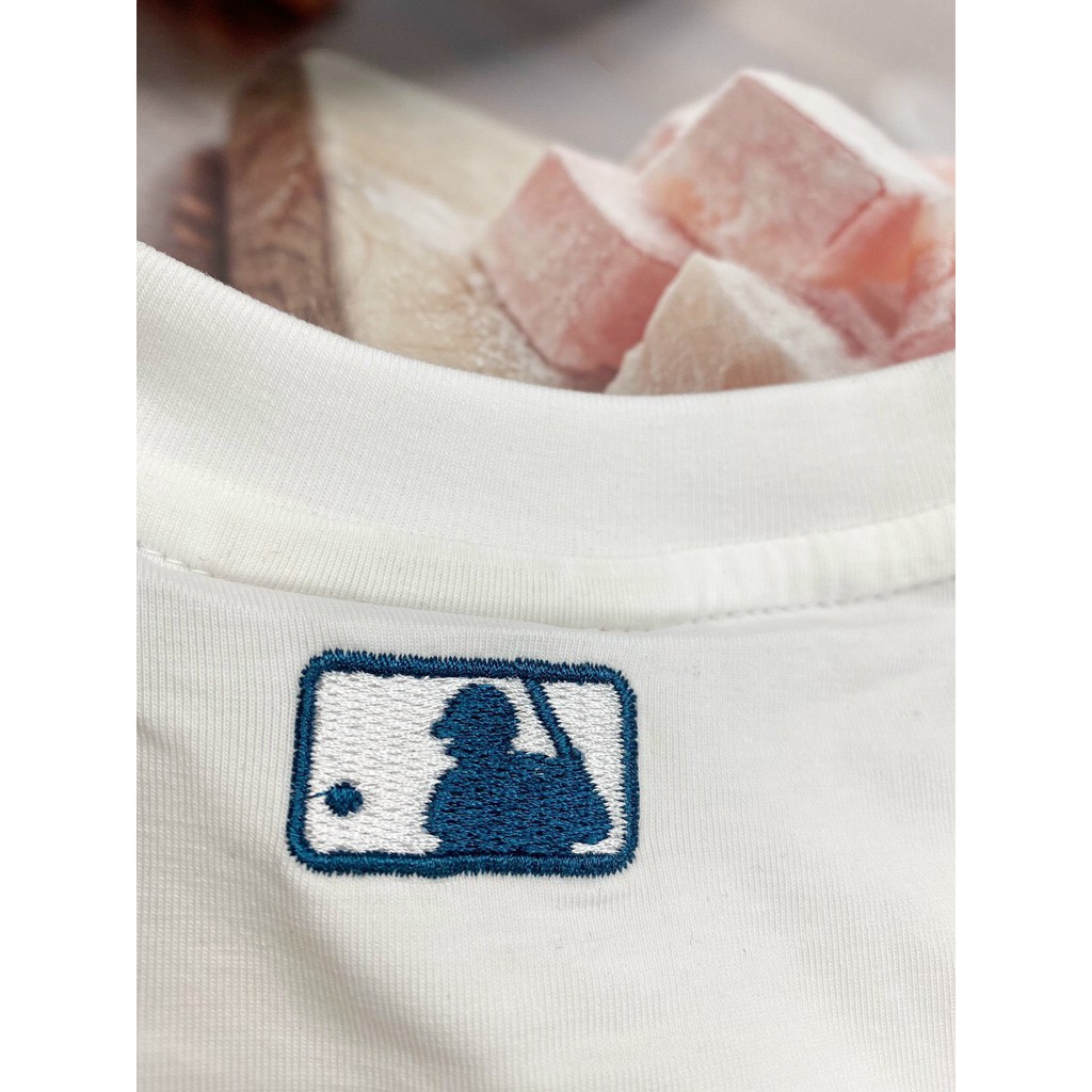 Áo tee MLB chính hãng full tag túi tặng kèm khẩu trang MLB | BigBuy360 - bigbuy360.vn