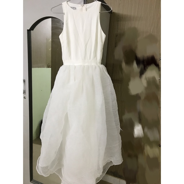 TL đầm trắng