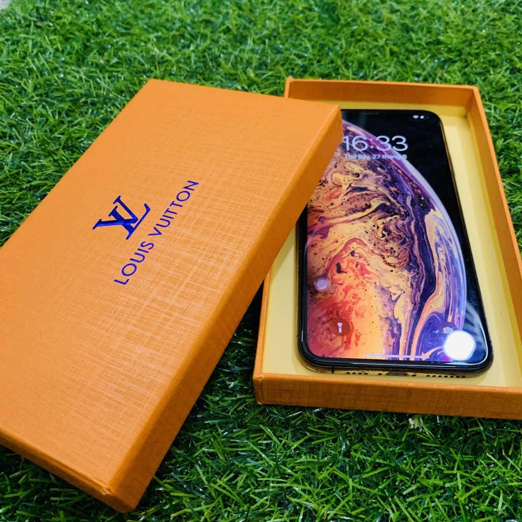 Hộp giấy LV màu cam đựng ốp lưng, phụ kiện