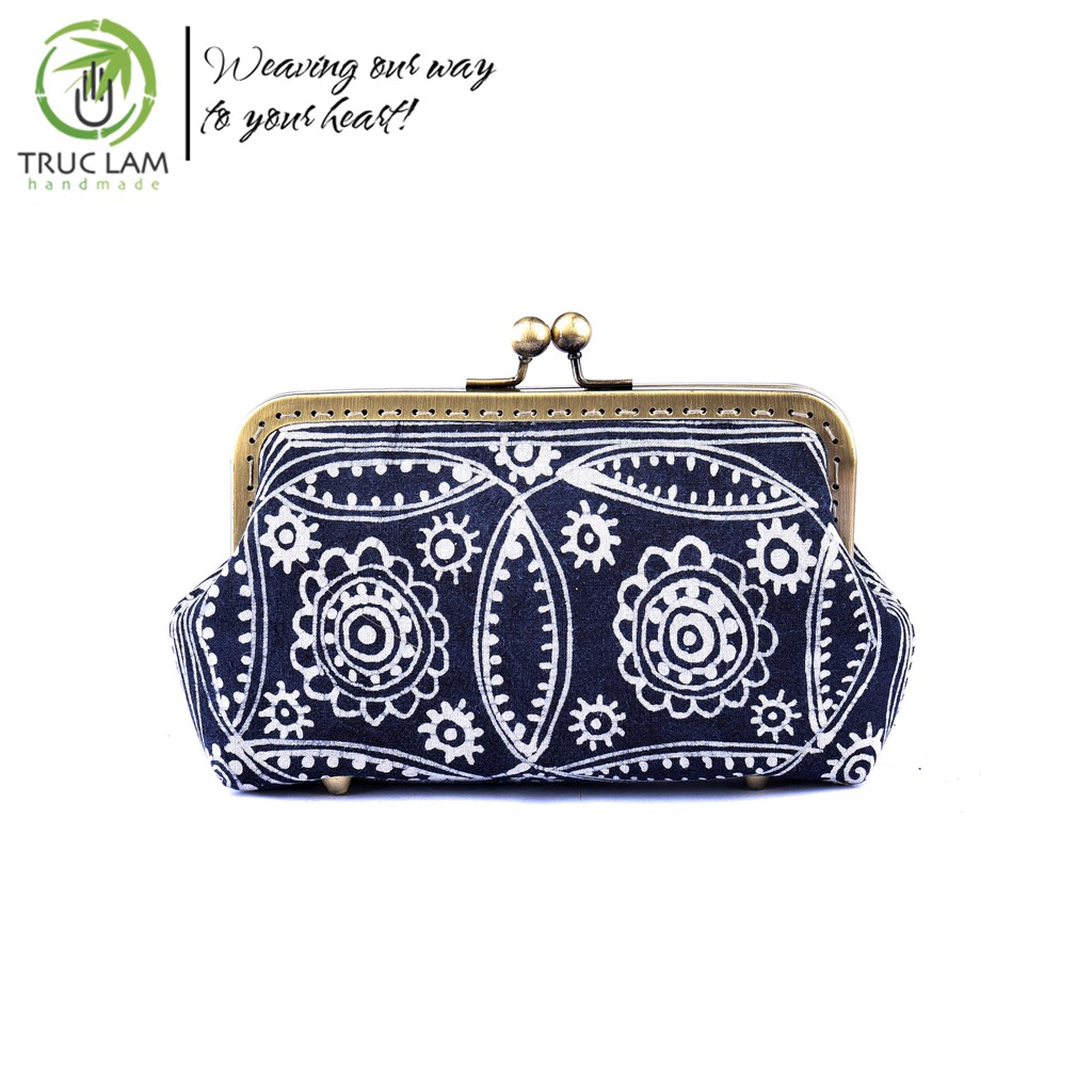 Ví Nữ Dài Cầm Tay Khóa Nẹp Đồng Vải Nhuộm Sáp Ong Họa Tiết Vẽ Tay - Trúc Lâm Handmade