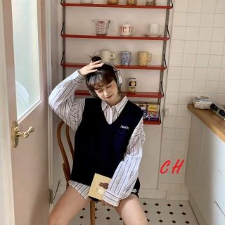 Set áo gile monday mix sơ mi kẻ_ch7259