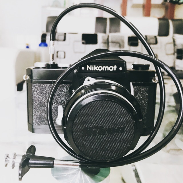 Dây bấm mềm chiều dài dây 70cm dùng cho tất cả các máy ảnh film và số khi shutter có ren xoắn để gắn