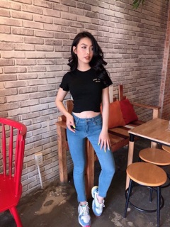 Áo crotop thêu chữ